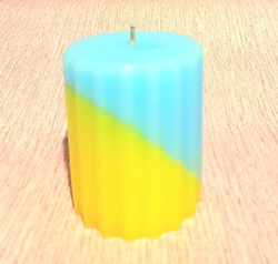 Жовто-блакитна свічка